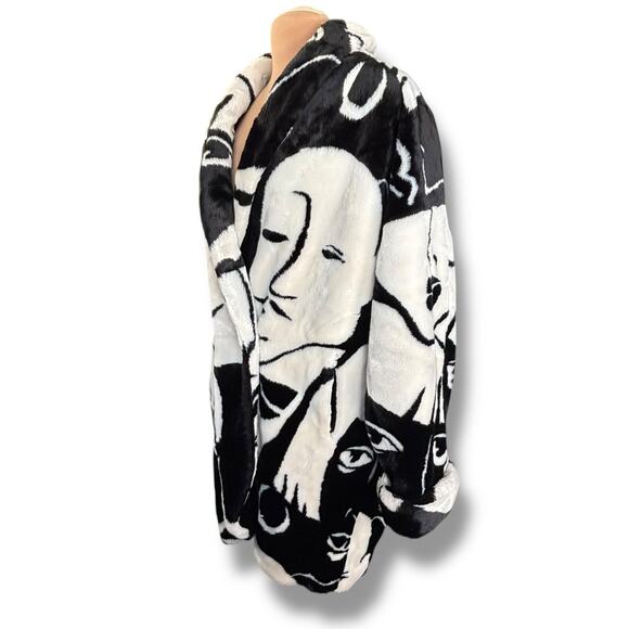 Vintage Donnybrook Faces Black White Faux Fur Coat Oversized Medium Art To Wear - Picture 6 of 15